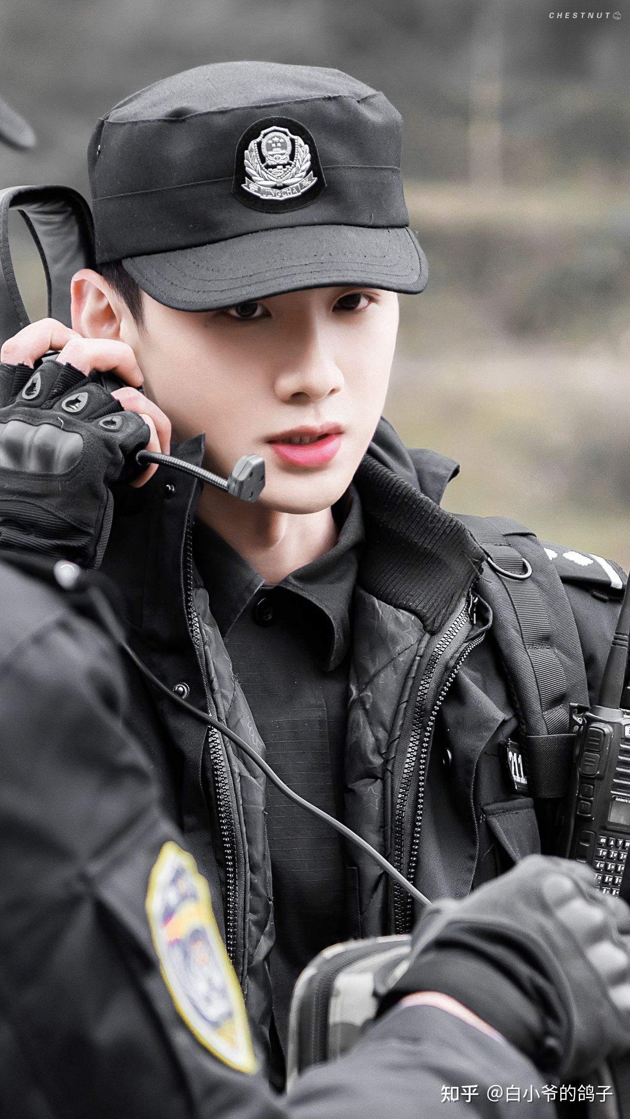 知友们有没有白敬亭我的城池营垒高清图片?谢谢? - 知乎