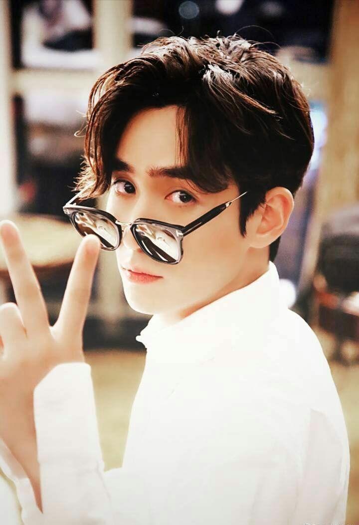 你见过的最好看的男生长什么样子?