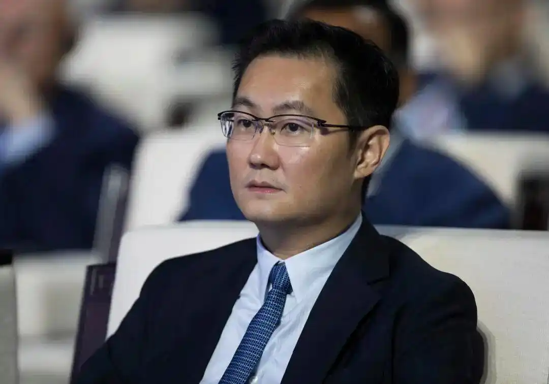 马化腾回应腾讯 AI 是否落后，「AI 的船现在站上去但还坐不下去」，怎样看待这一言论？