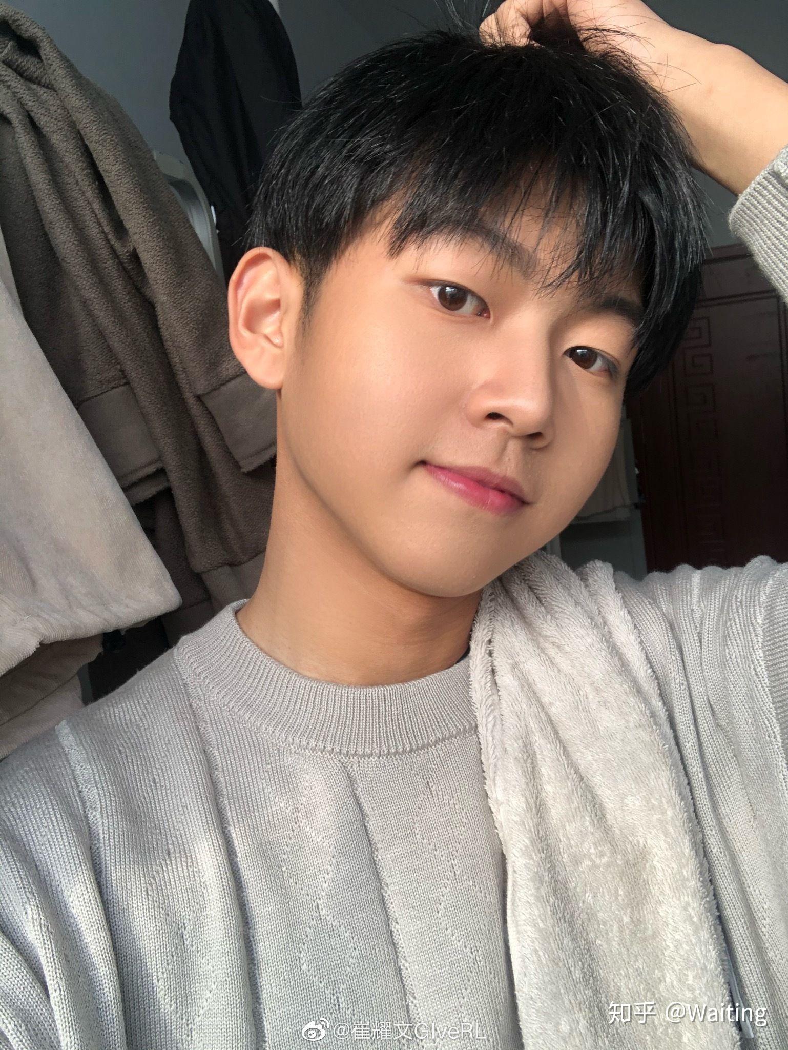 有没有现实中存在的长得帅的小哥哥啊? - 知乎