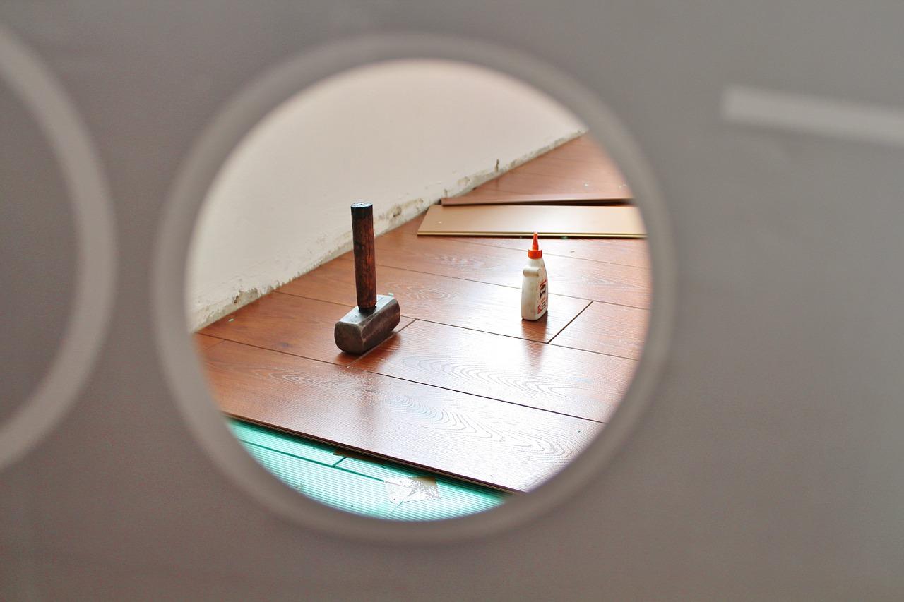 相邻卧室如何隔音