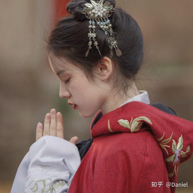 把你们的佛系头像发出来比拼比拼?