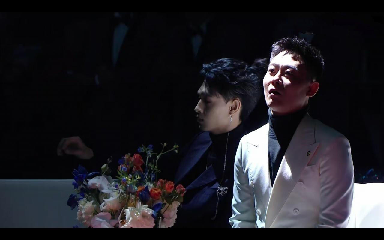 德云男团(栾云平,孟鹤堂,周九良,秦霄贤)演唱的《休洗红》有何评价?