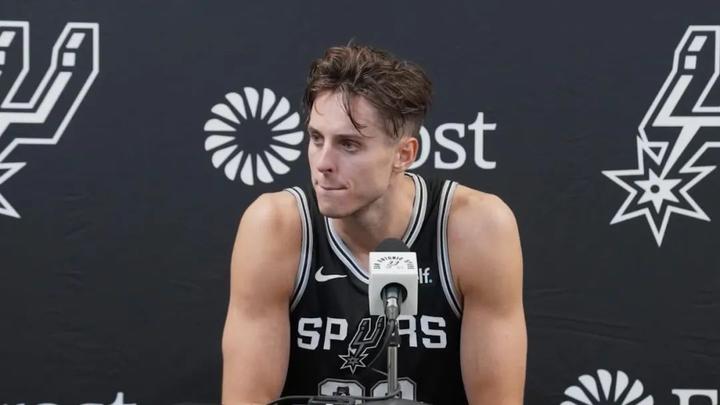 扎克柯林斯又当爹又当妈的我太累了