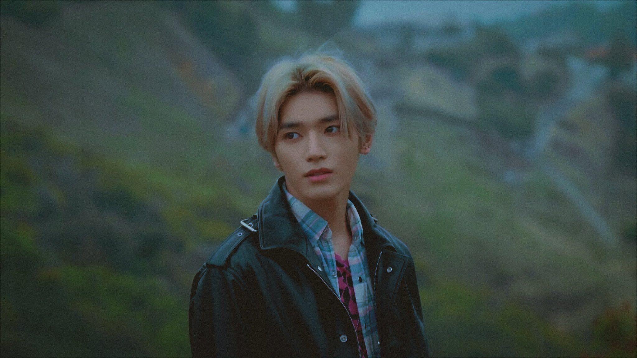 姐妹们有没有李泰容的神图啊可以做壁纸的内种最好无水印