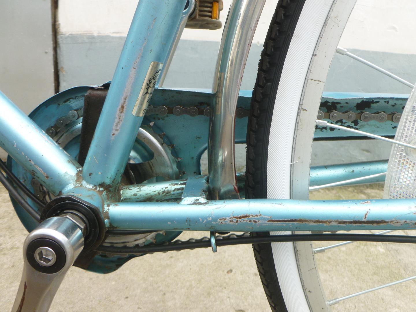 装配日本自行车禧玛诺花键式中轴安装演示