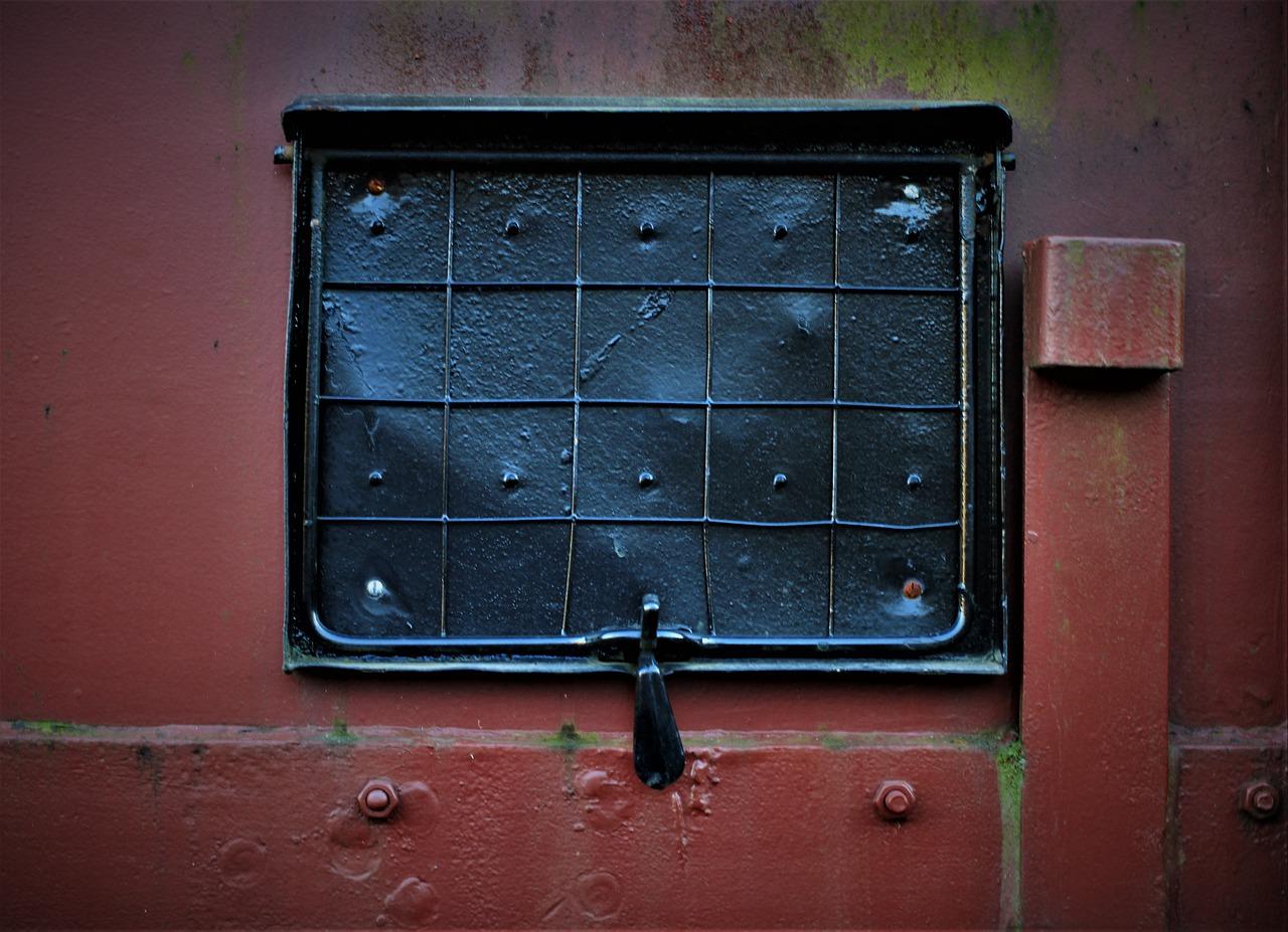 如何卸掉生锈螺丝