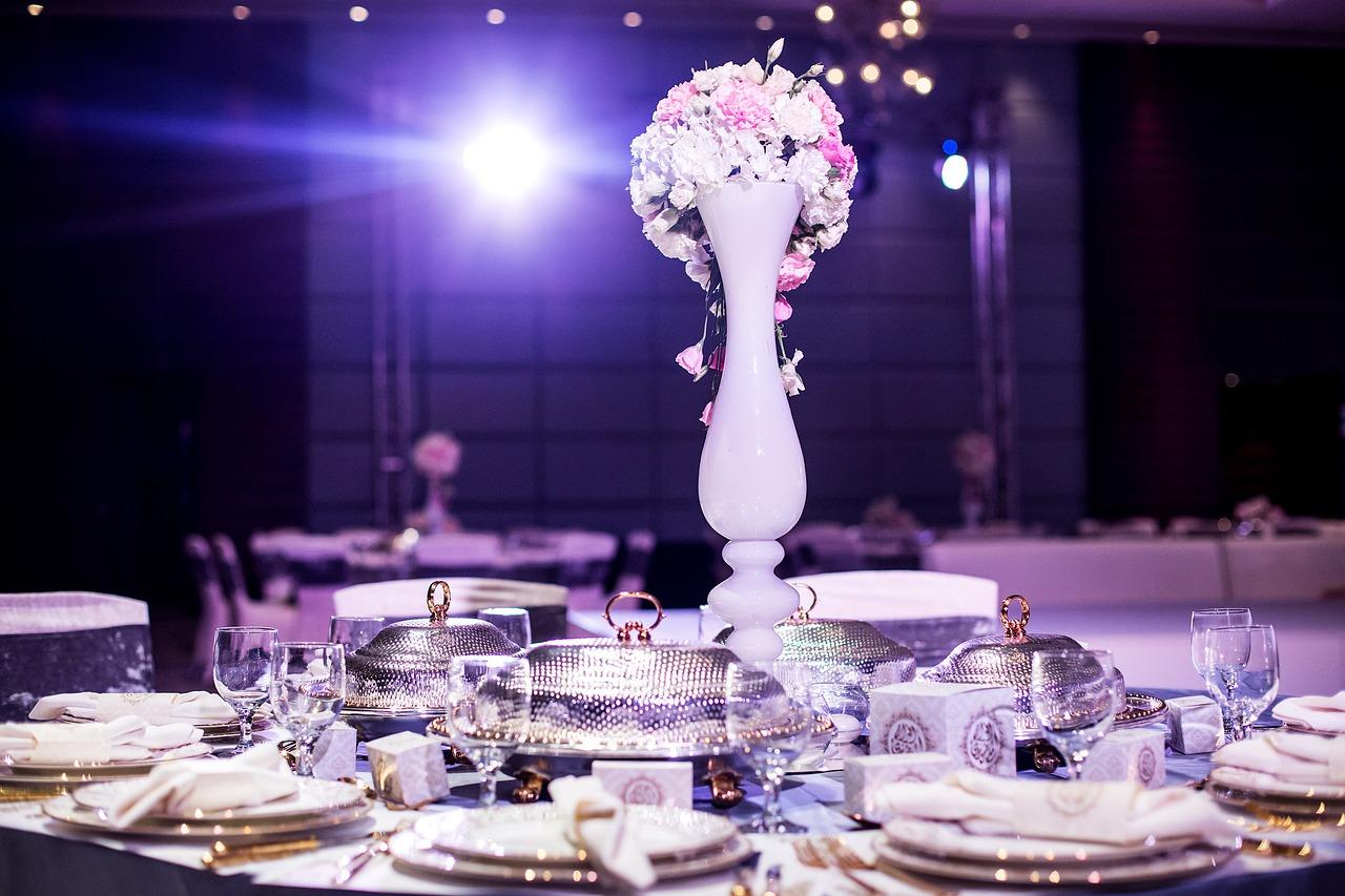 欢庆乔迁乐融融