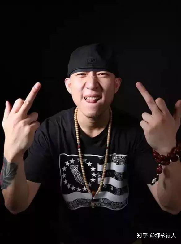 如何评价说唱歌手黄硕