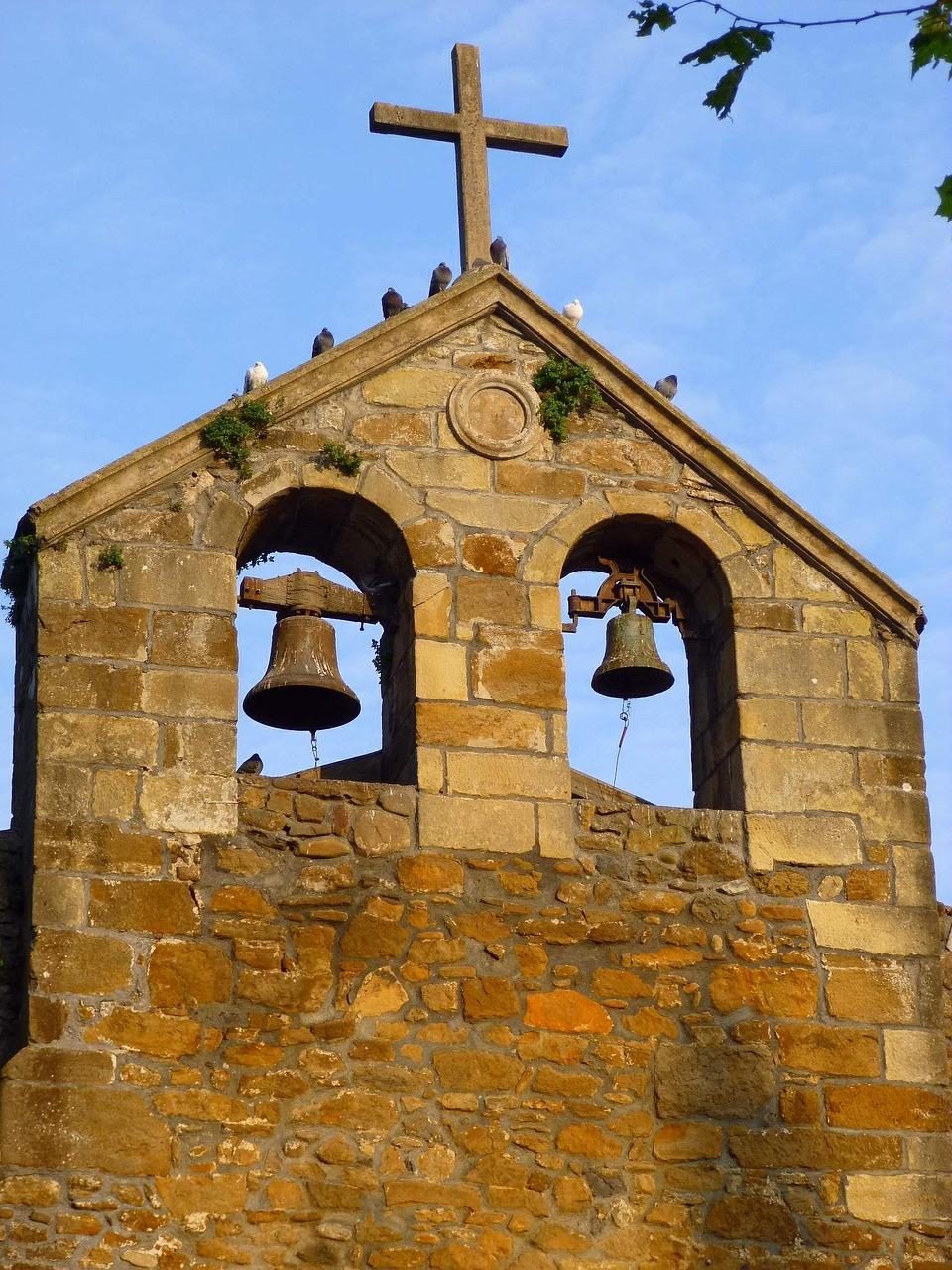 烟道口出屋面多少