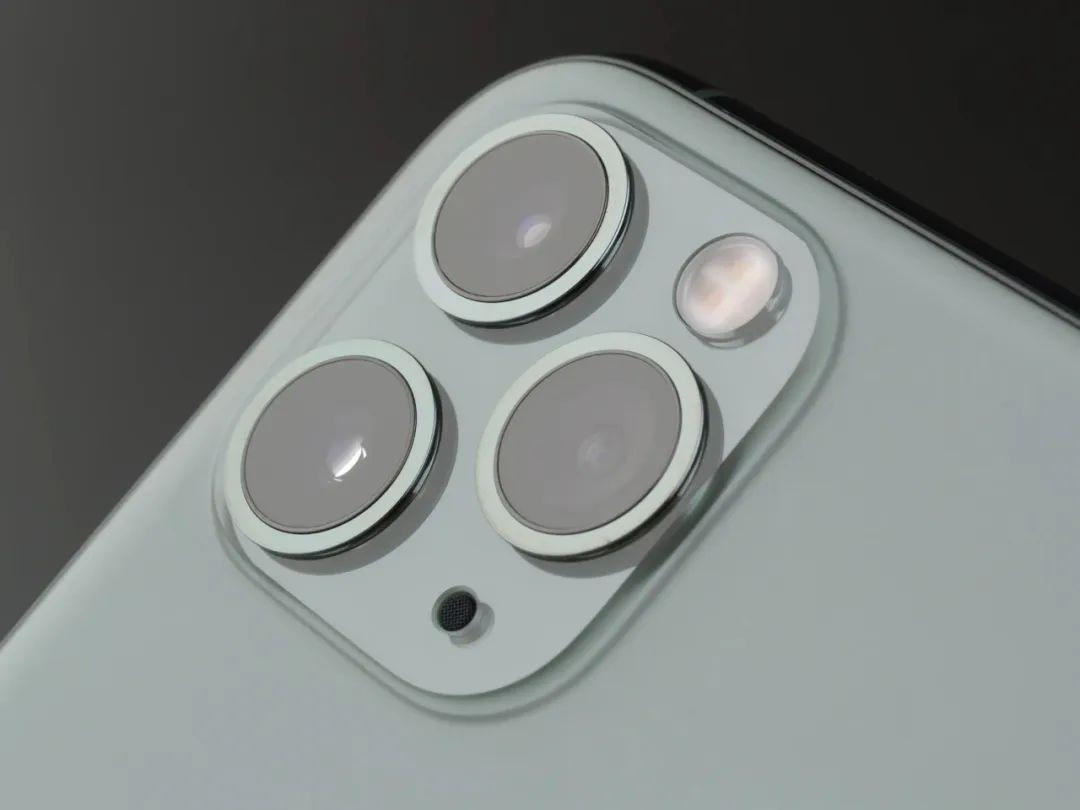 iphone14确将复刻iphone4设计基础款摄像头全面升级你期待吗