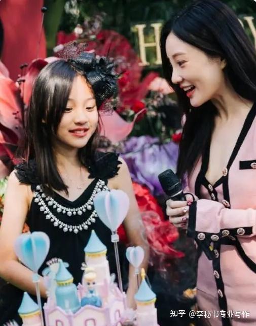 李小璐pgone事件李小璐就没想过被爆出来甜馨以后怎么面对某些同学的