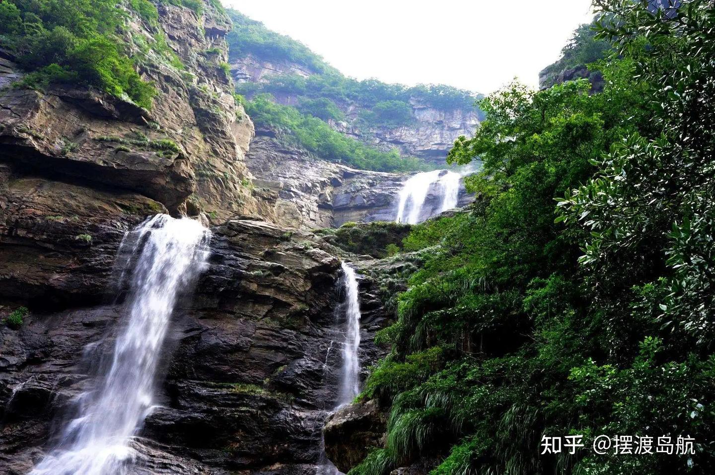 “疑是银河落九天”——庐山三叠泉瀑布 - 知乎
