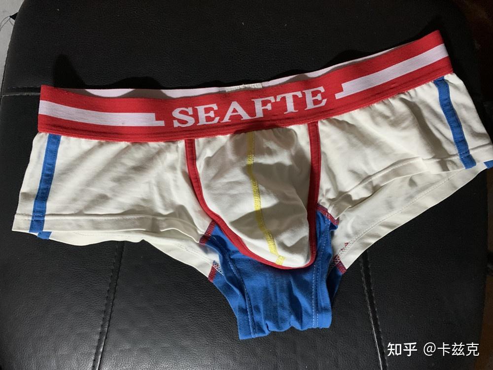 现在的青少年男生还有多少穿三角裤的