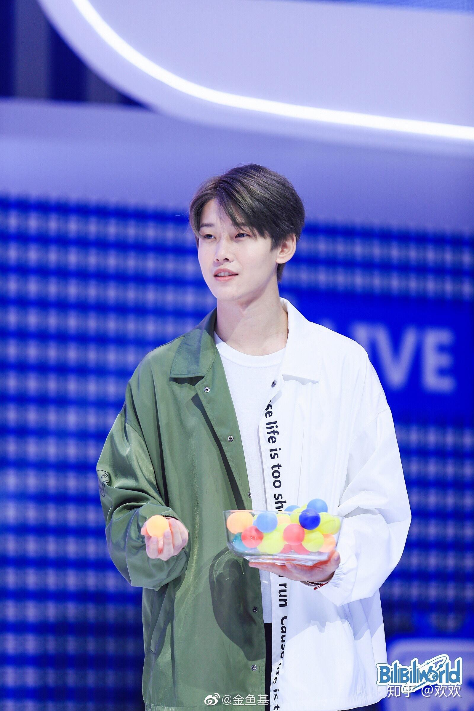 分享一张花少北的帅照给我好吗