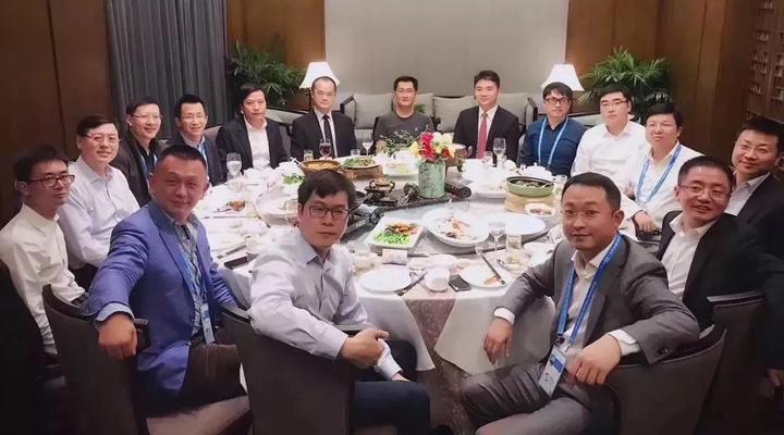 摆地摊起家的富豪(地摊起家的富豪排行榜)