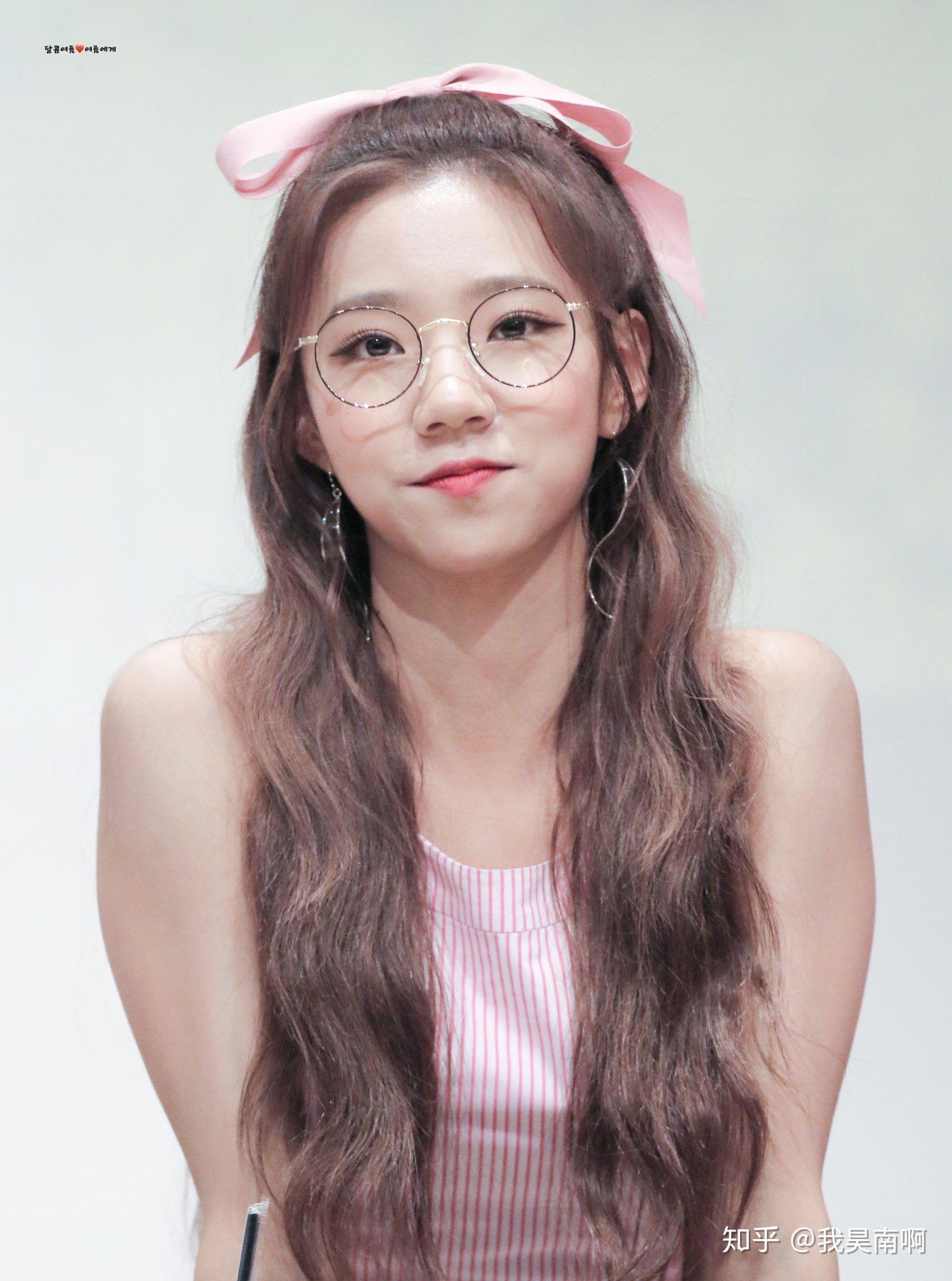 如何评价宇宙少女李夏天