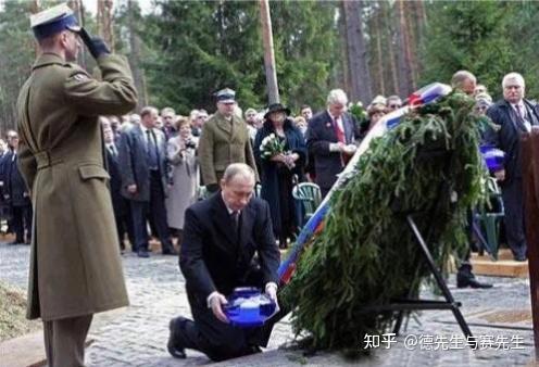 卡廷惨案中苏联为什么要屠杀22万名波兰人这与海兰泡惨案有何异同