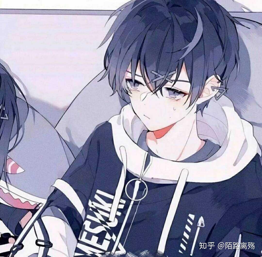 谁有动漫男孩子图片好看高冷阳光大男孩