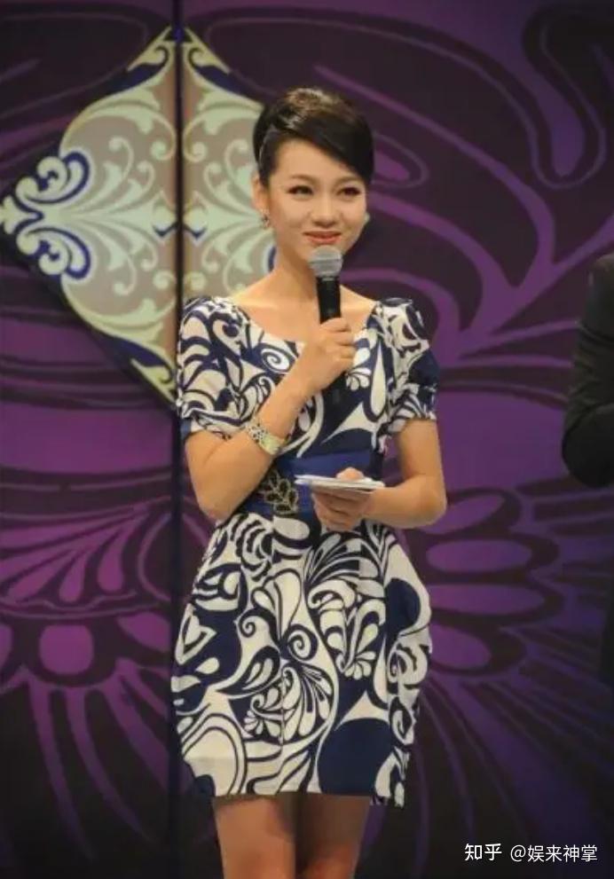 “安徽台一姐”周群：功成名就后隐婚生子，三个娃的父亲至今成谜 - 知乎