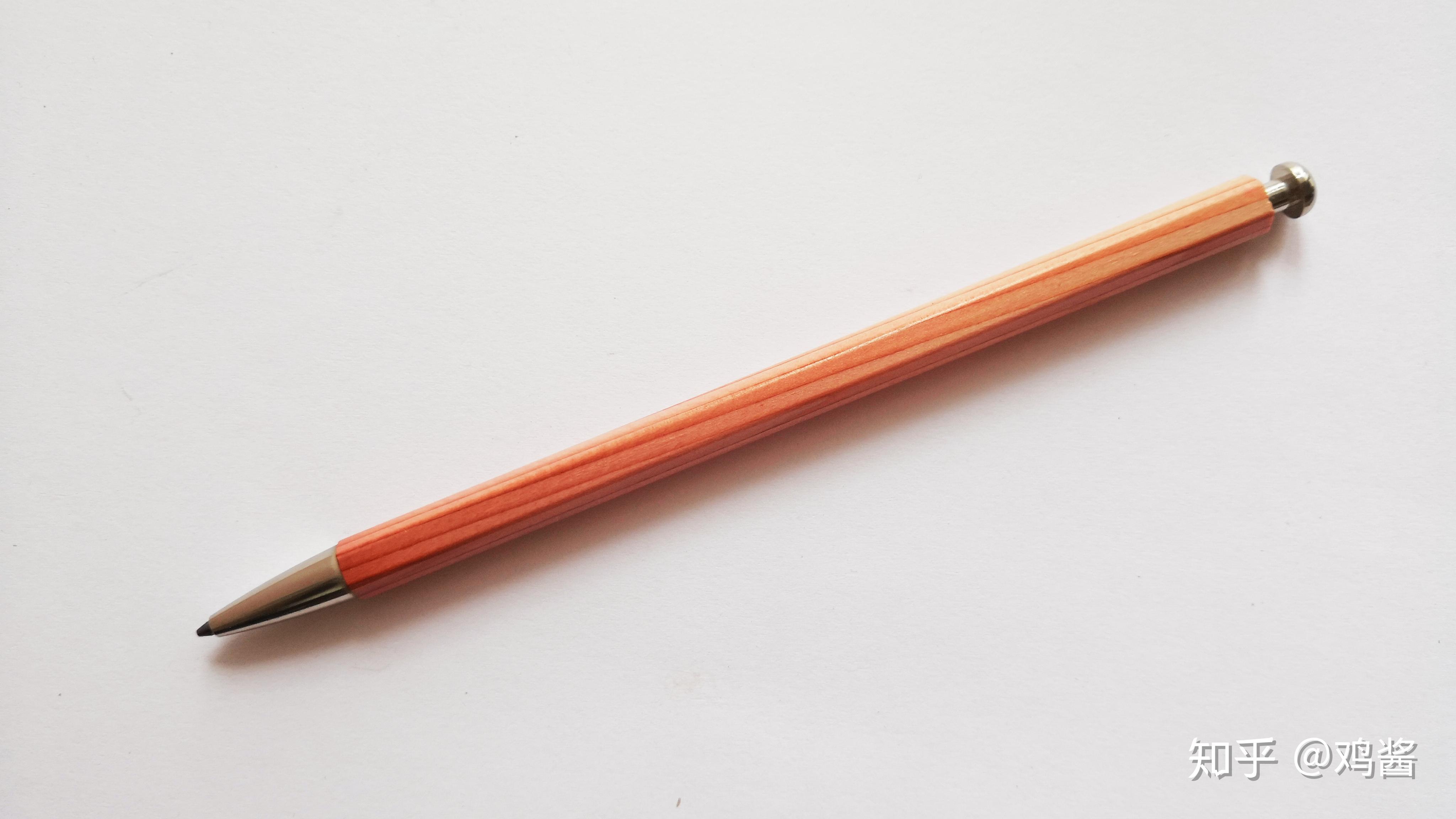2支铅笔笔 库存图片. 图片 包括有 子项, 研究, 对象, 圆珠笔, 有峰, 黄色, 蜡笔, 上色, 宏指令 - 6425133