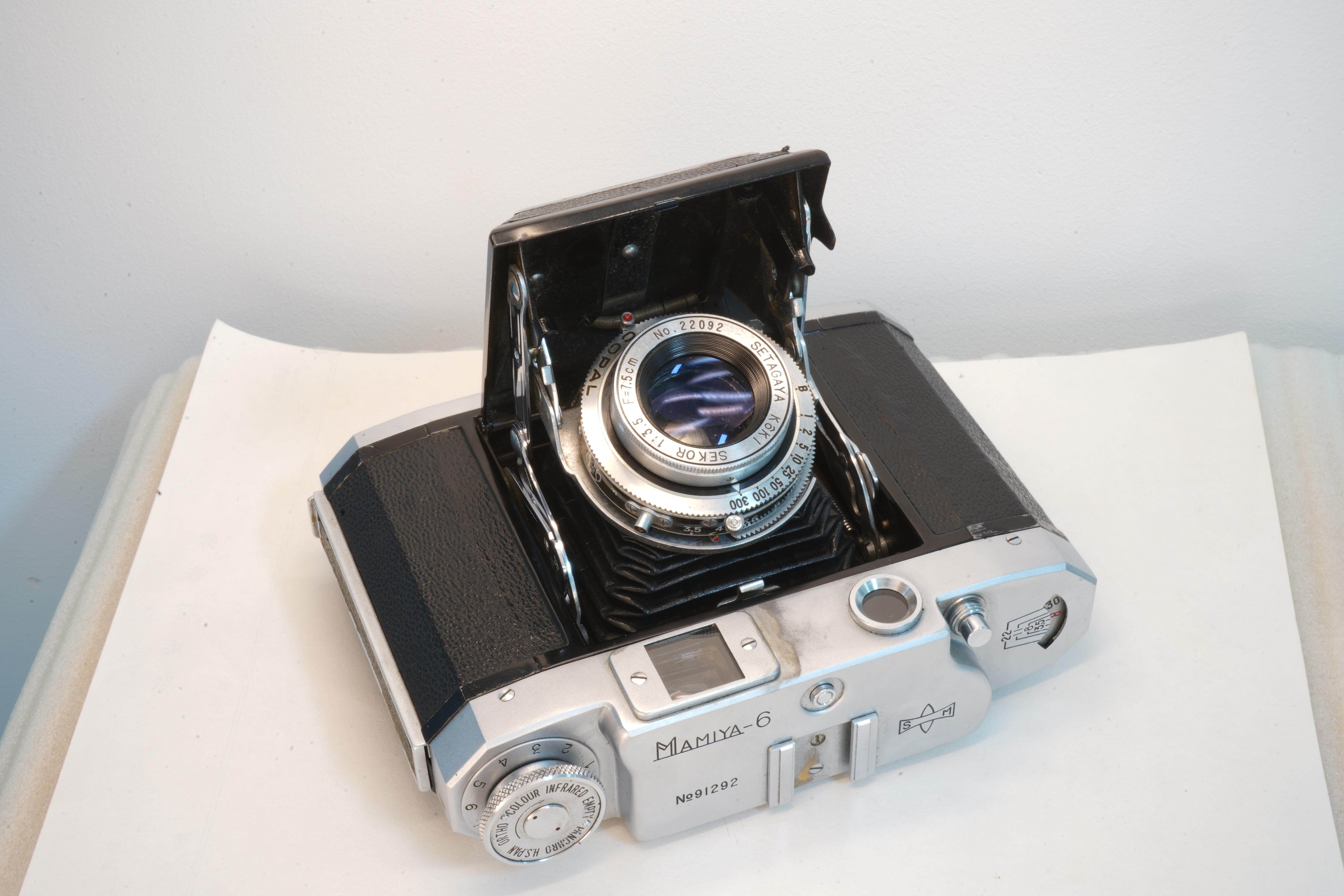 素晴らしい品質 Mamiya 6 Type V 6x6 6x4.5 中判フィルムカメラ