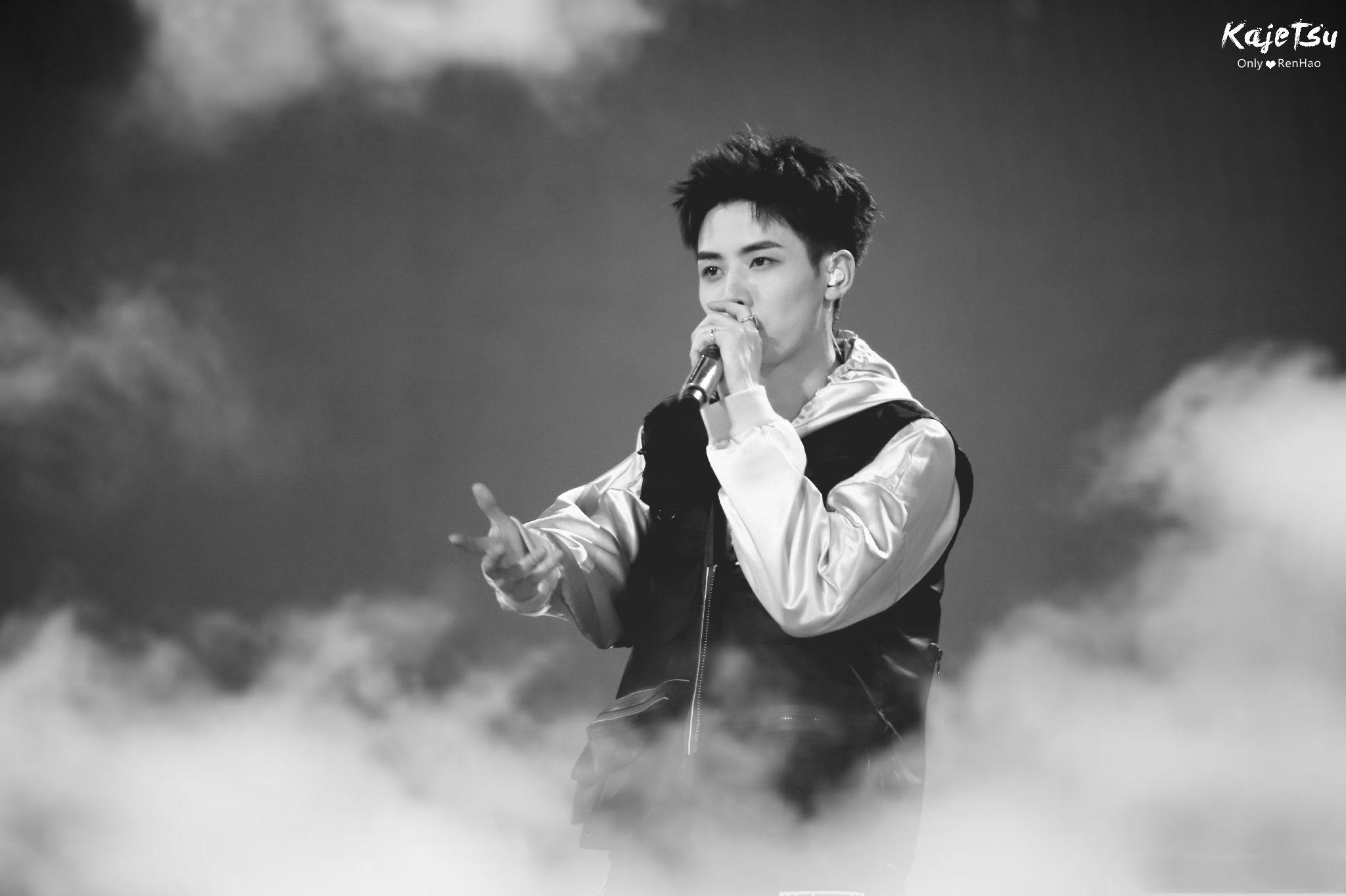 各位grjj有没有任豪的壁纸啊