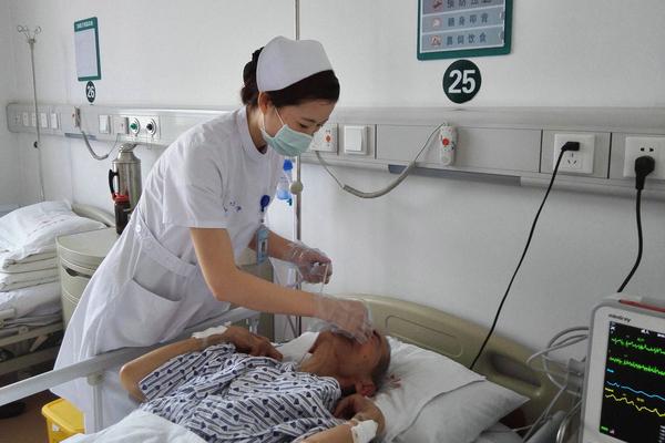 老人长期卧床可能患哪些疾病？ - 知乎