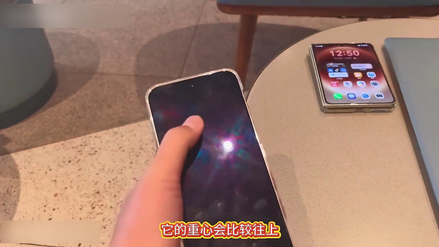 这真的是没想到,感觉超级好#华为手机 #puraxmax #折叠屏手机上手体验