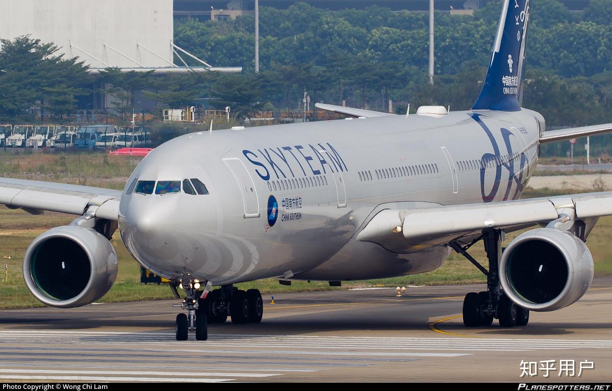 空客330发动机显得好小