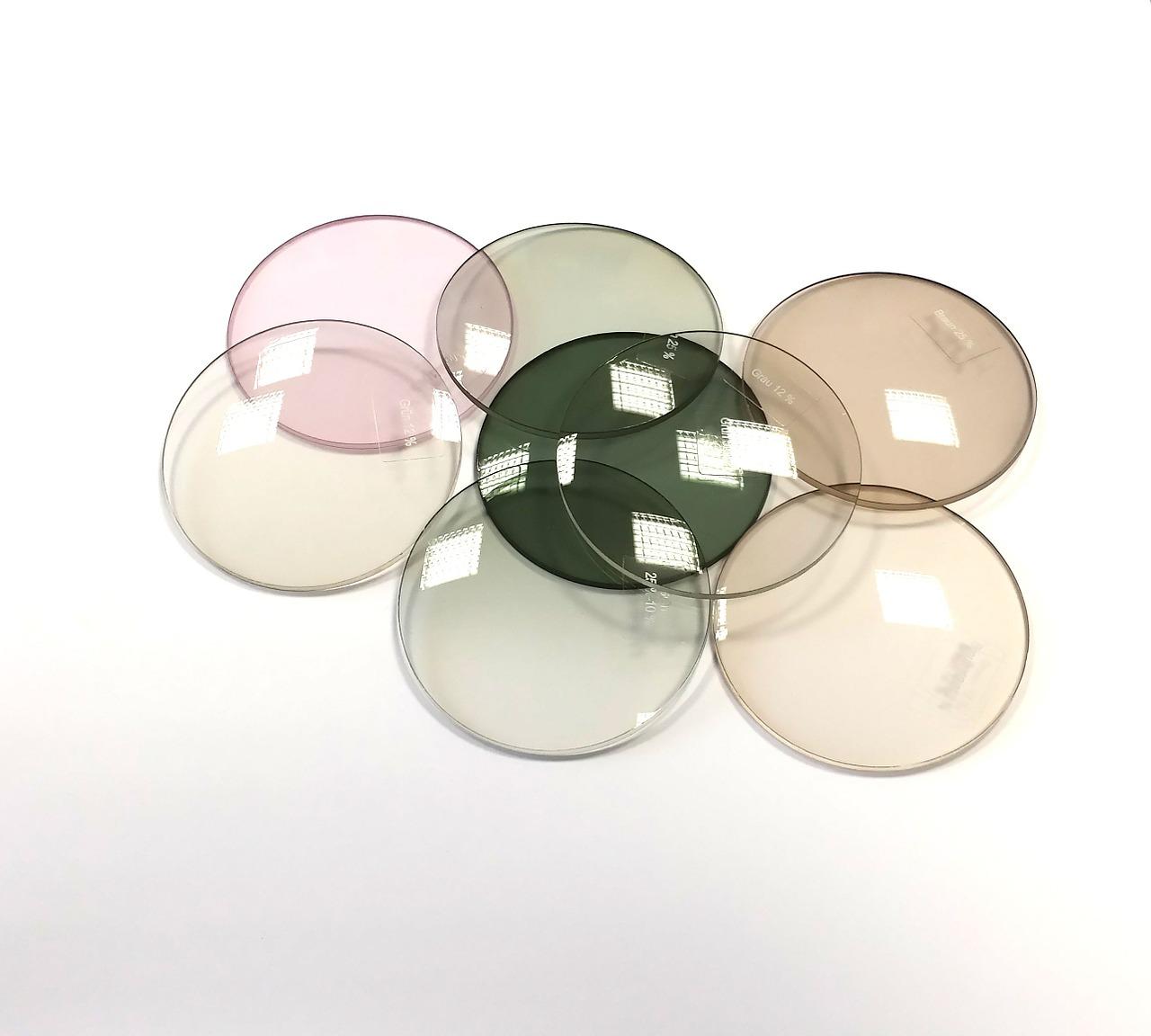 眼镜片掉了怎么装