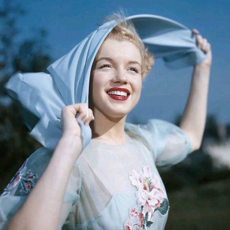 有什么好看的高逼格露齿笑头像