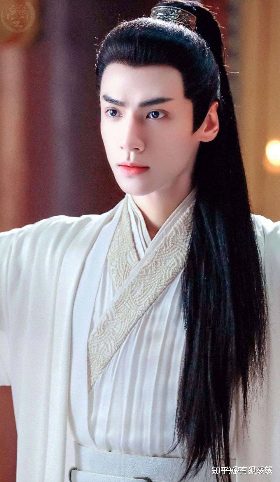 你心中哪位男明星的白衣古装扮相最经典?