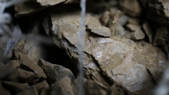 紫砂圈第一梯队的优质泥料：大红泥和小红泥 - 知乎