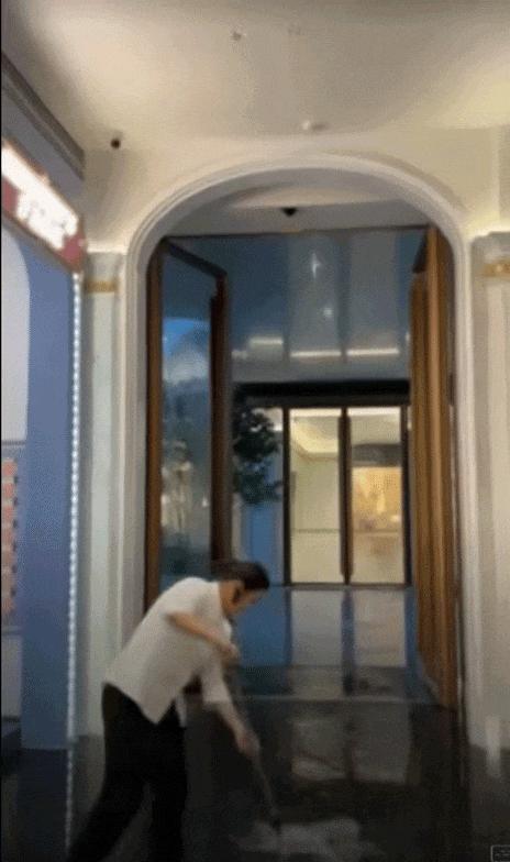 验资8000万的“第一豪宅”,在大雨中现了原形 - 知乎