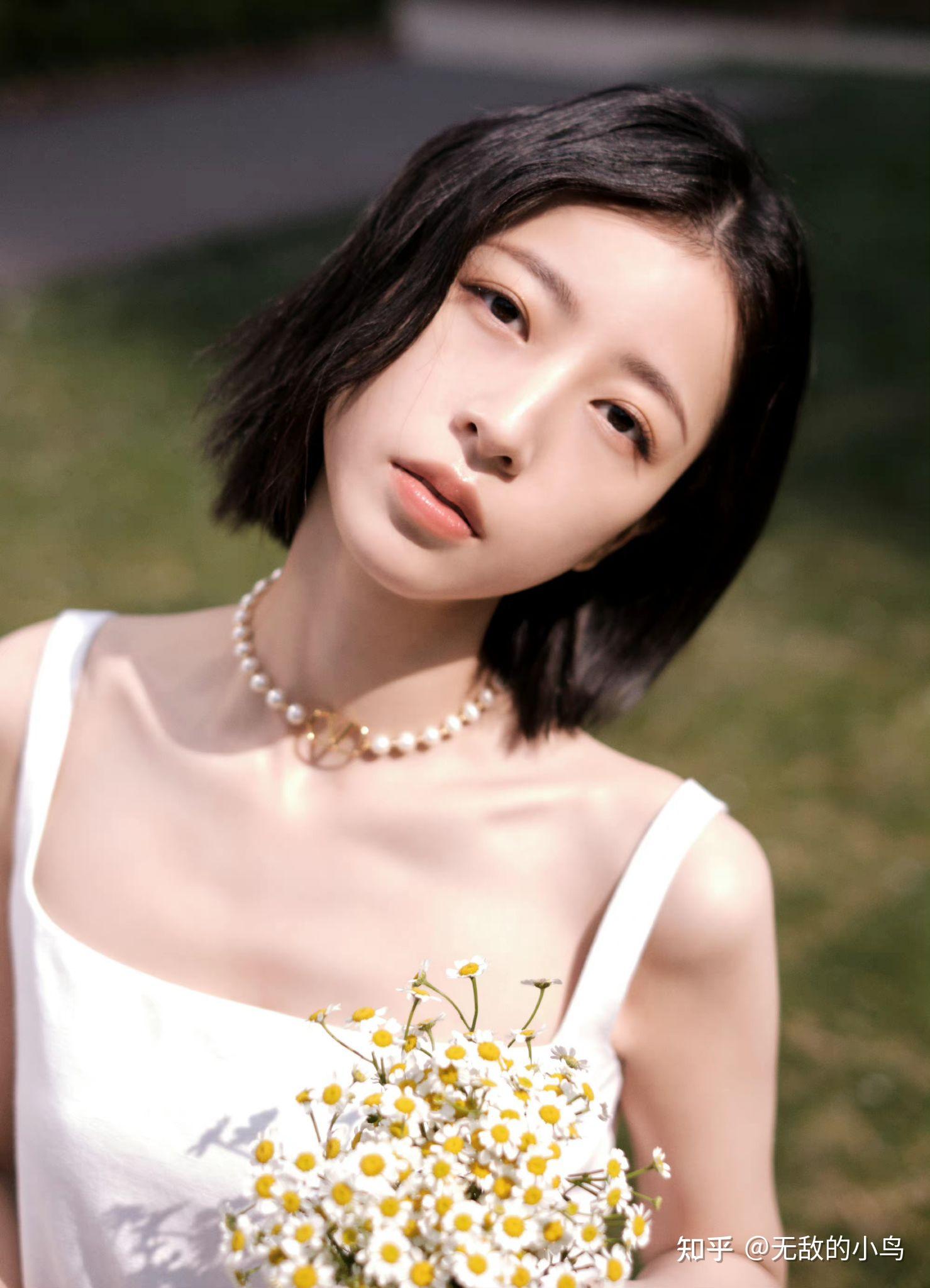 如何评价周雨彤的颜值? - 知乎