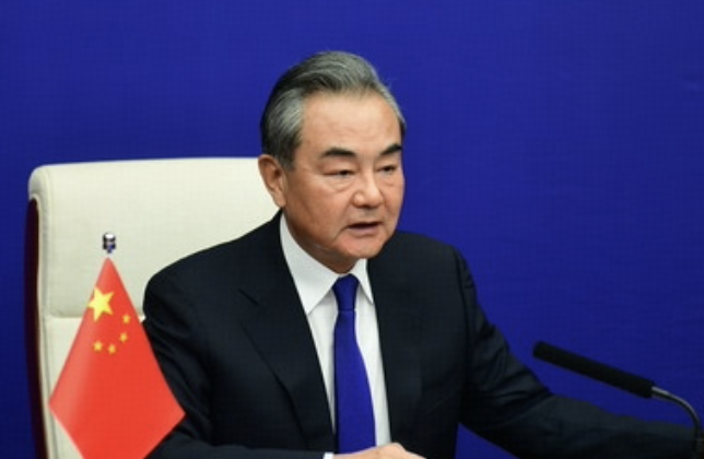 王毅同伊朗外长通电话，称中方已敦促美以立即停止军事行动，避免紧张事态进一步升级，有哪些信息值得关注？