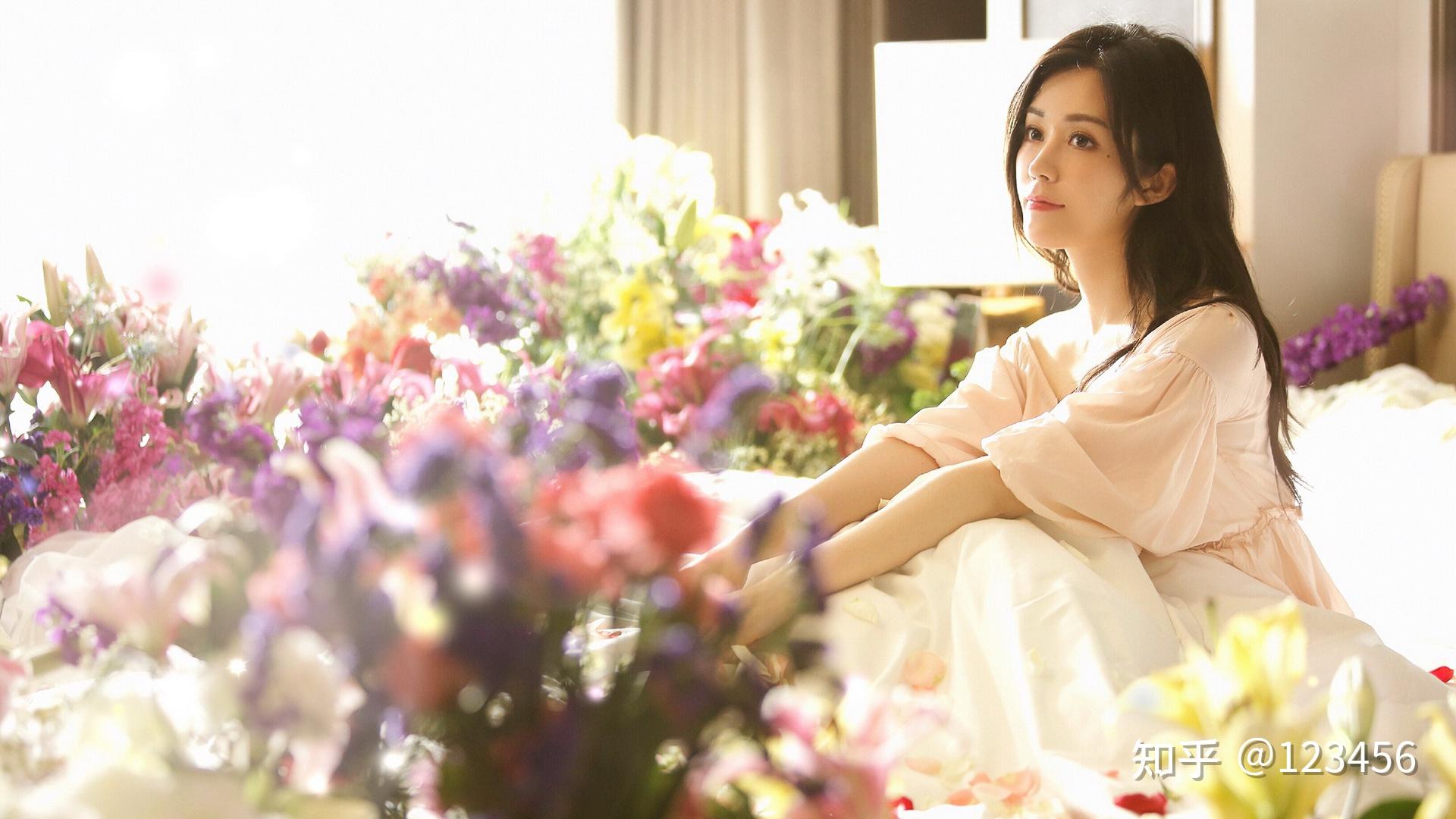 4k以上的真人美女电脑壁纸哪里找比较好?