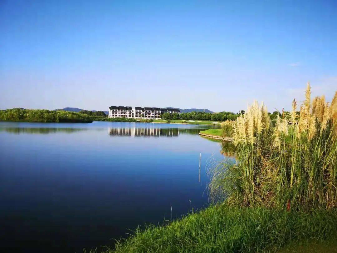 海宁尖山新区的蔚蓝海岸适合投资吗高尔夫球场作为亚运会场地之一在那