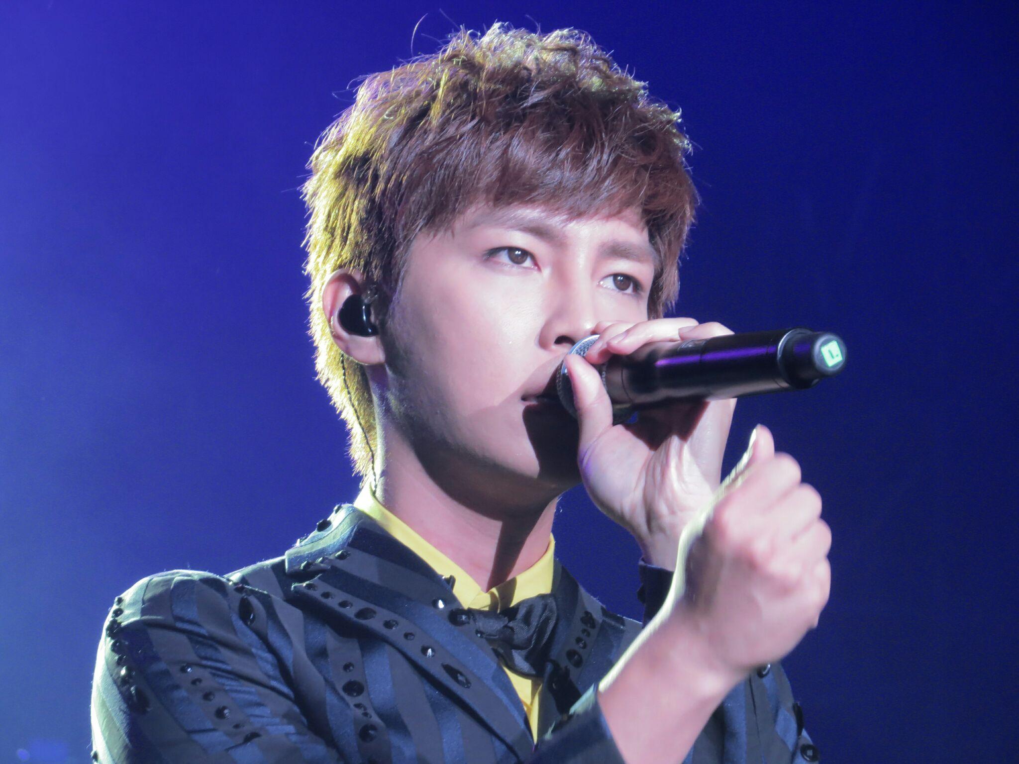 有没有长的帅唱歌又很好的男明星? - 知乎