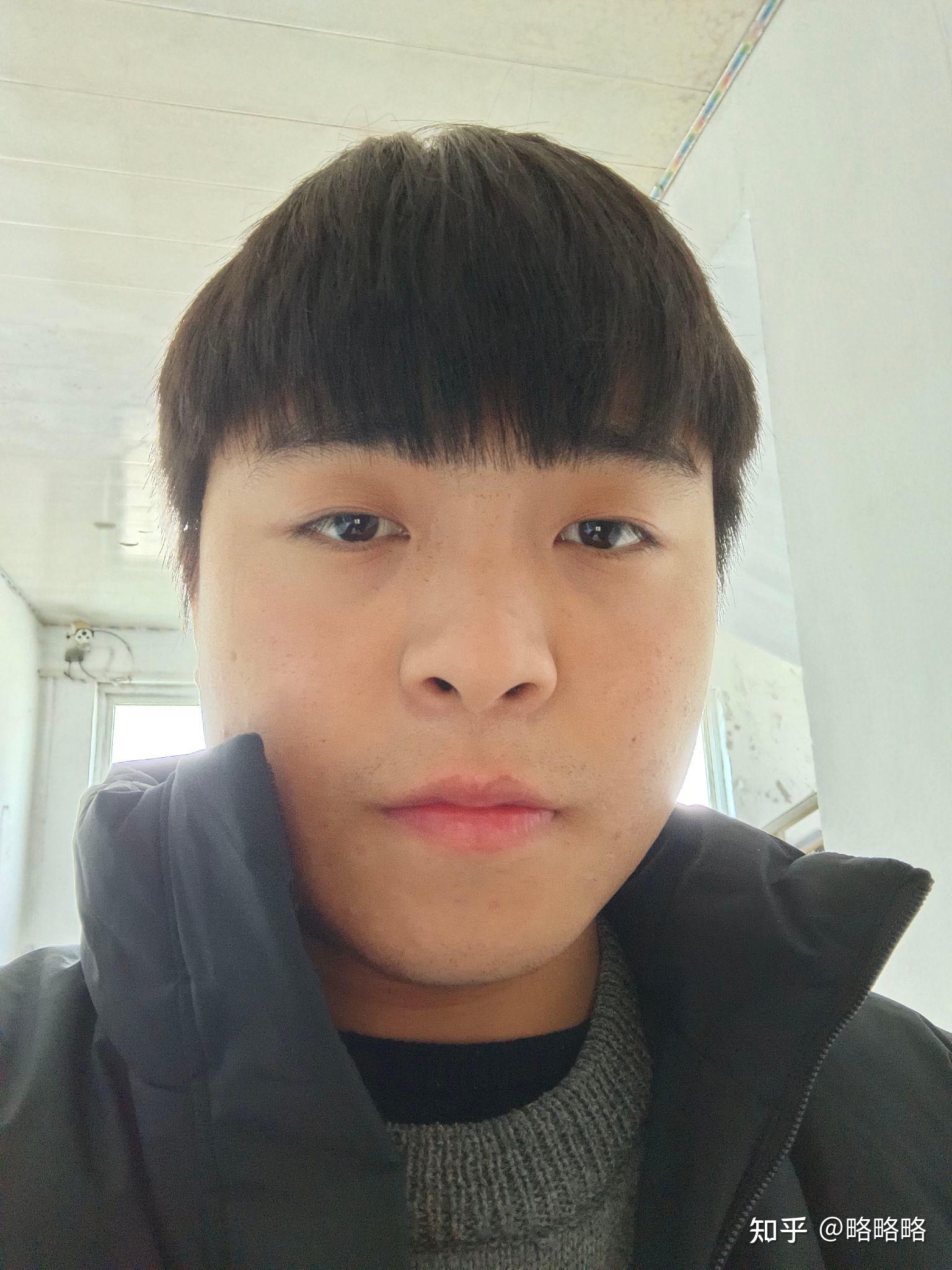 有没有长得丑的男生照片分享一下我想知道什么样算丑