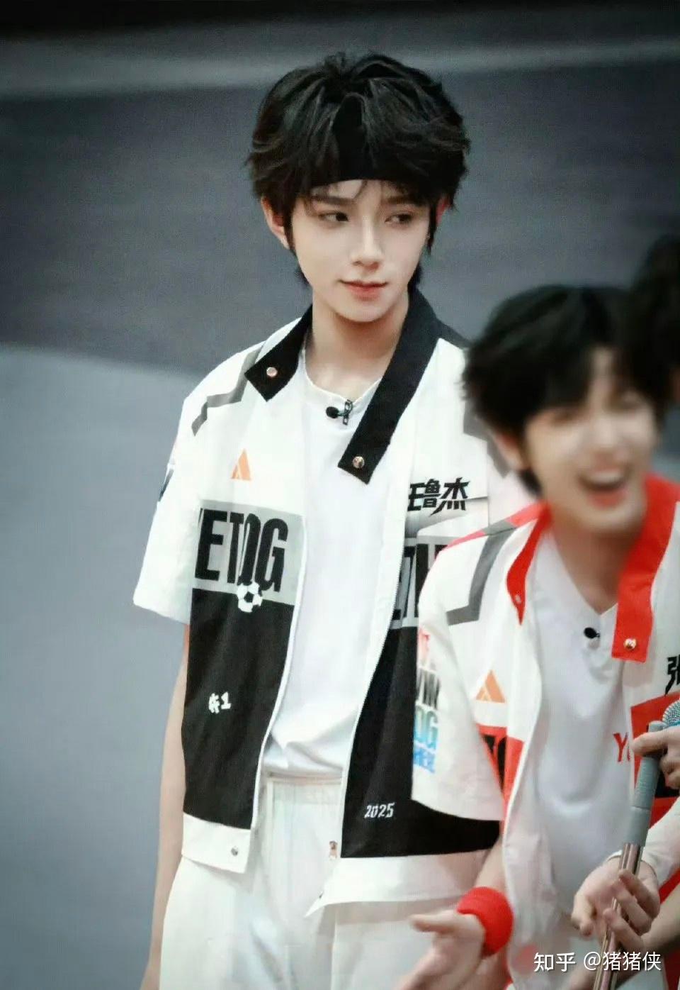 王橹杰穆祉丞:内娱无代餐的暗恋,你不必回应我,只祝你星途璀璨 - 知乎