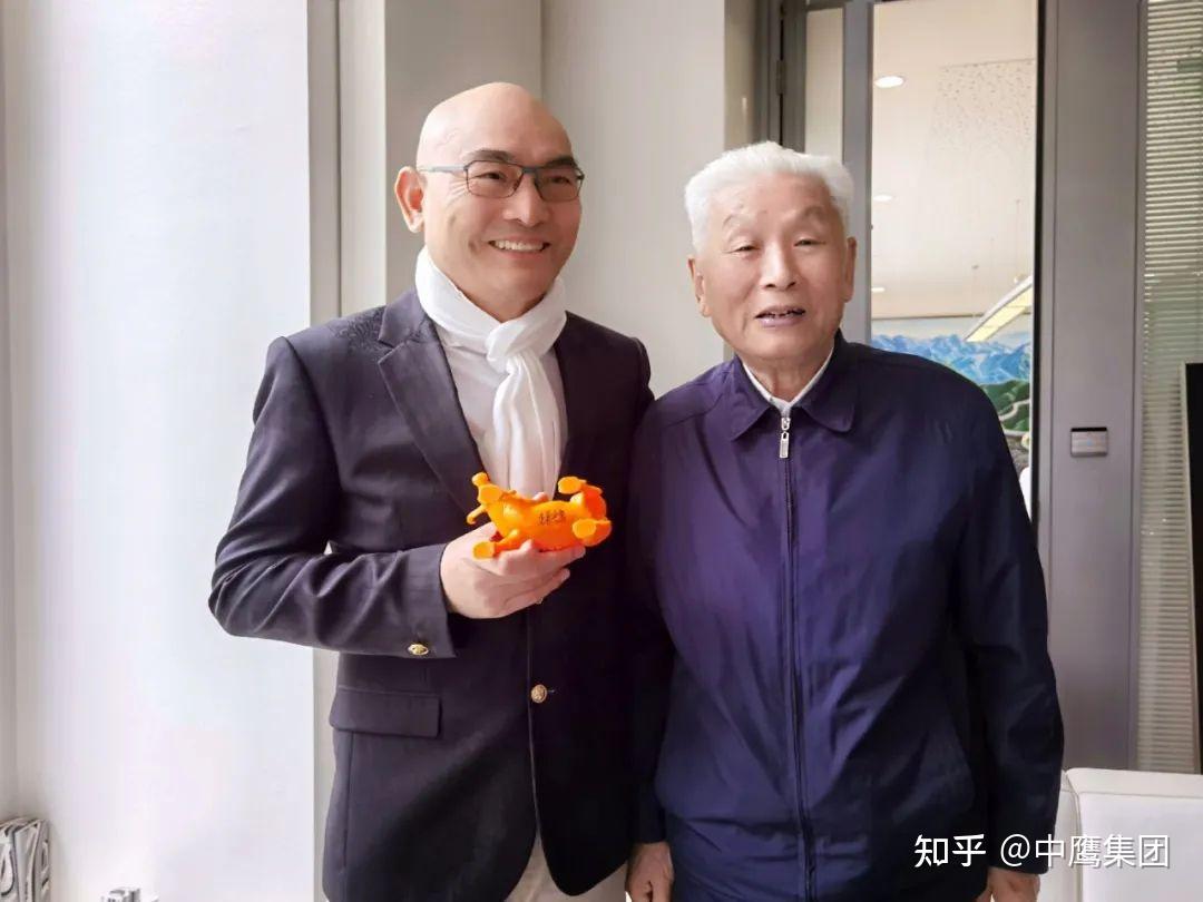 原国家航空航天工业部部长林宗棠再度到访中鹰集团,共庆神州13号胜利出征! - 知乎