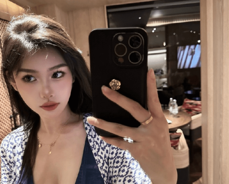 陈佩奇yyy觅圈养眼视图，完美身材探个究竟-美学艺术库