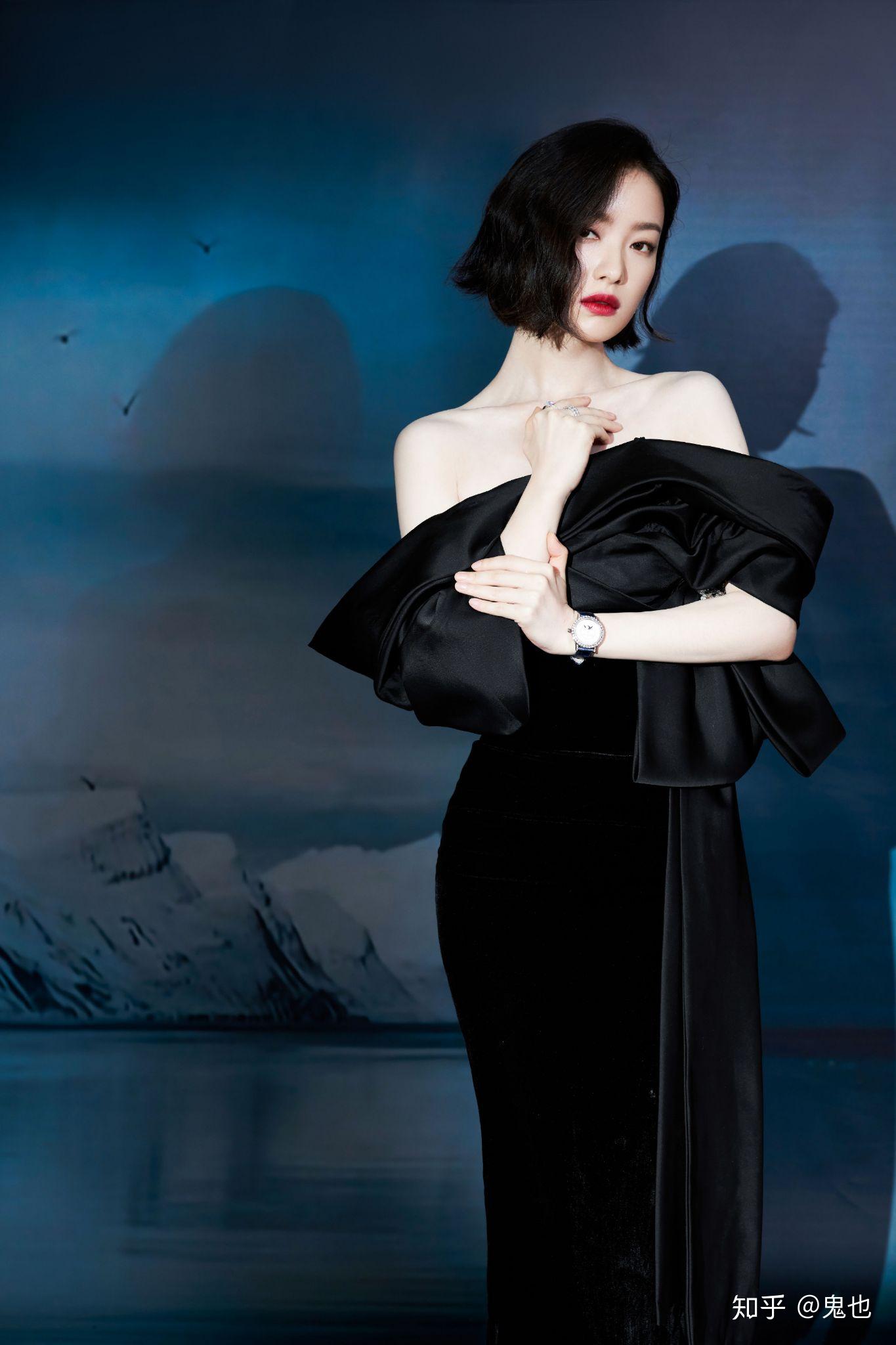 大家有存的让你觉得惊艳的女明星礼服图吗?