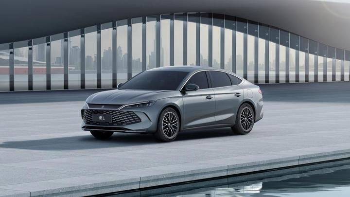 比亚迪秦l外观首曝新国潮龙颜美学引领中级轿车新趋势