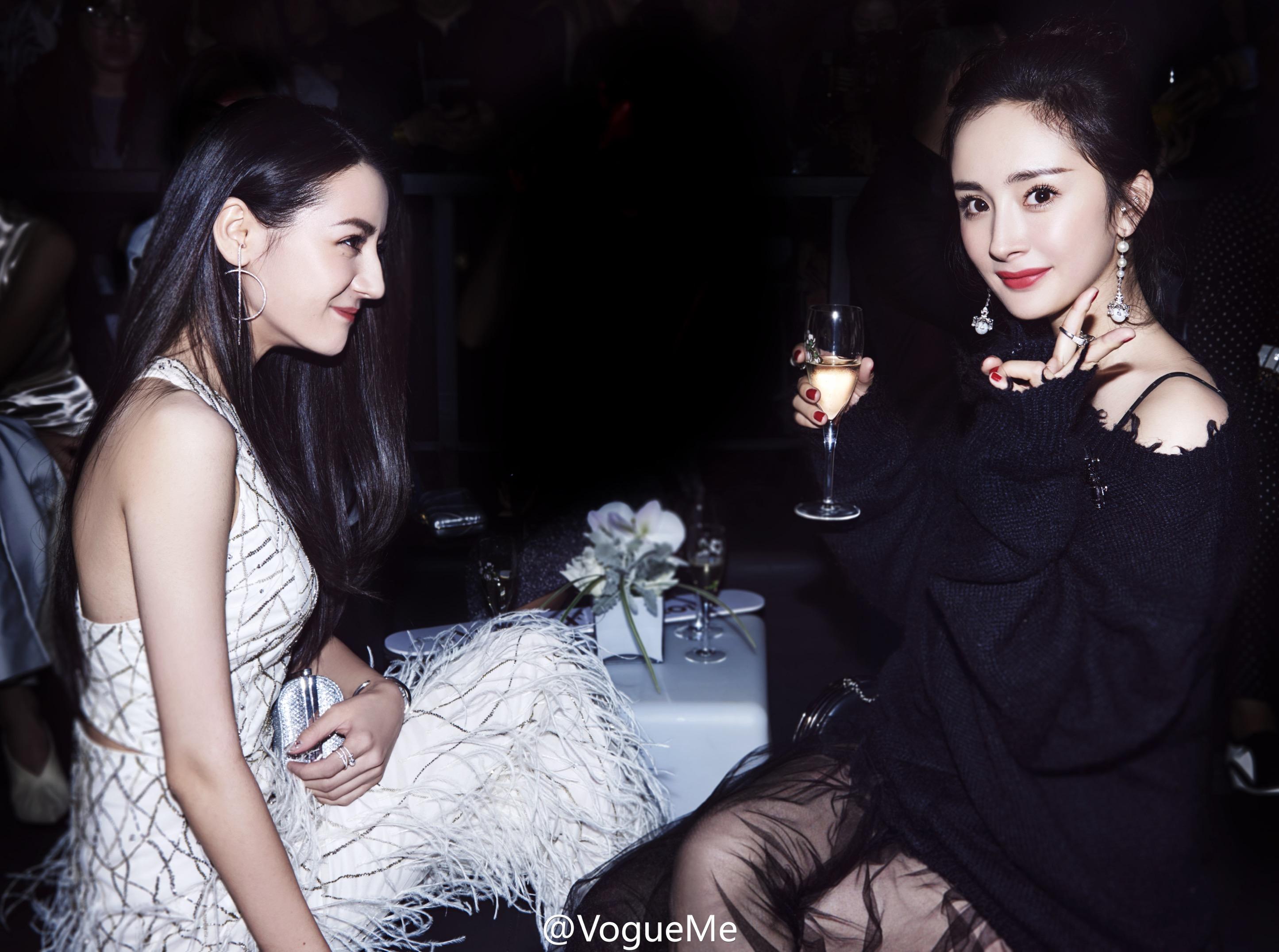 如何评价迪丽热巴和杨幂的合作关系