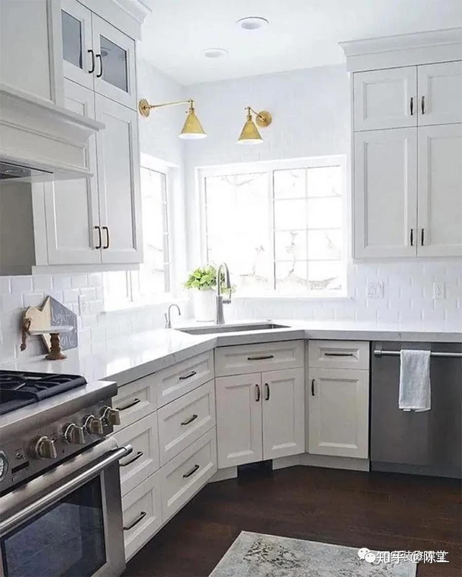 厨房里转角柜如何设计