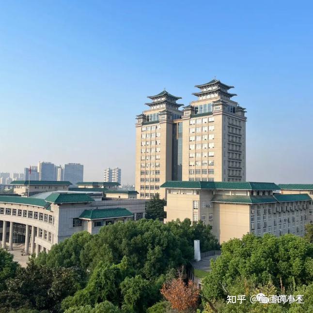湖北工业大学,江汉大学,中南民族大学,武汉纺织大学的视觉传达设计
