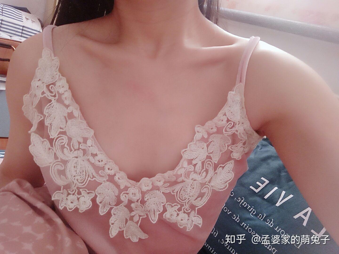 本身160体重85斤左右,算瘦吗,而且肋骨很突出,不知道是不是正常的?